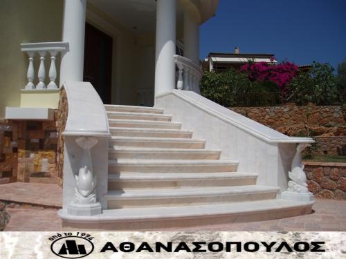 Η ΣΚΑΛΑ ΤΩΝ ΔΕΛΦΙΝΙΩΝ40